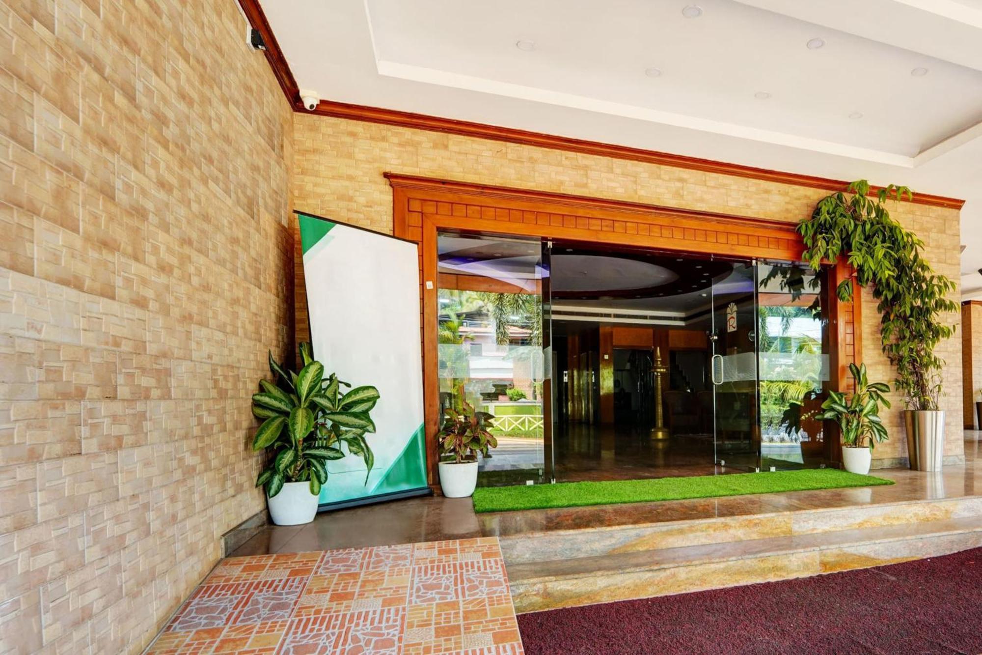 Super Collection O Viyyur Thrissur Hotel Exterior photo